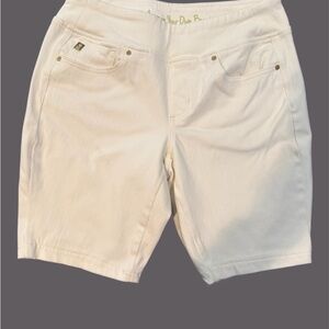 Belle by Kim Gravel FlexABelle white Pull-On Shorts 10P